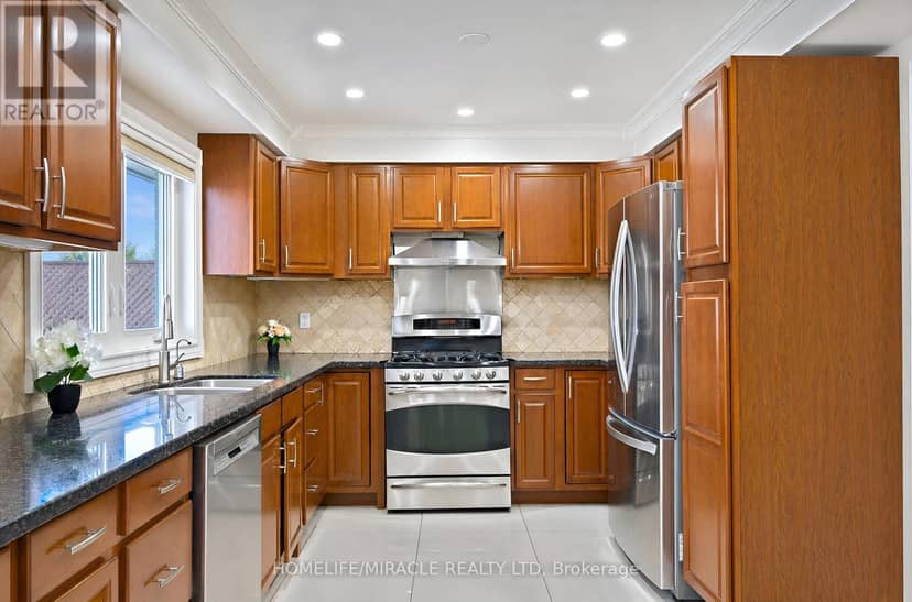 8173 Martin Grove Road — photo 17 of 40