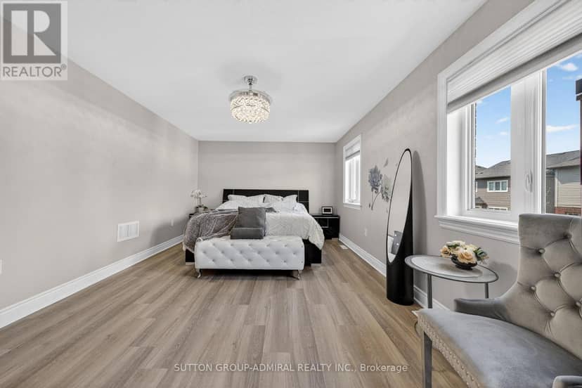 121 Centre Street — photo 35 of 40