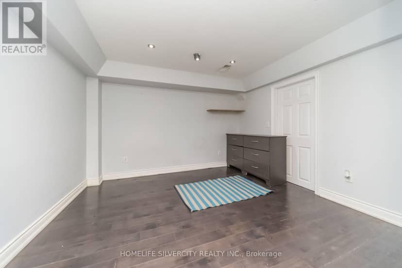 30 Fairhill Avenue — photo 39 of 40