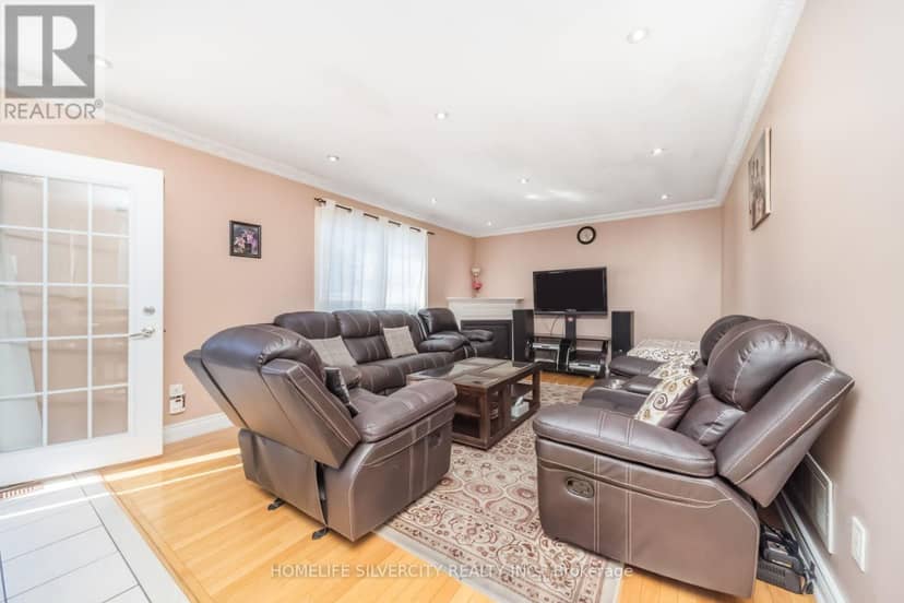30 Fairhill Avenue, Brampton, photo 8