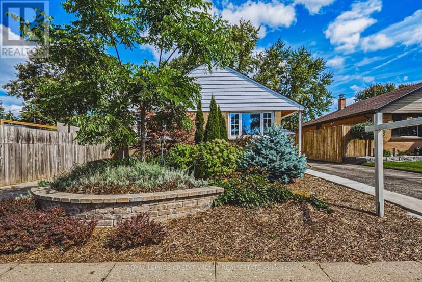 12 Stevenson Avenue — photo 2 of 40