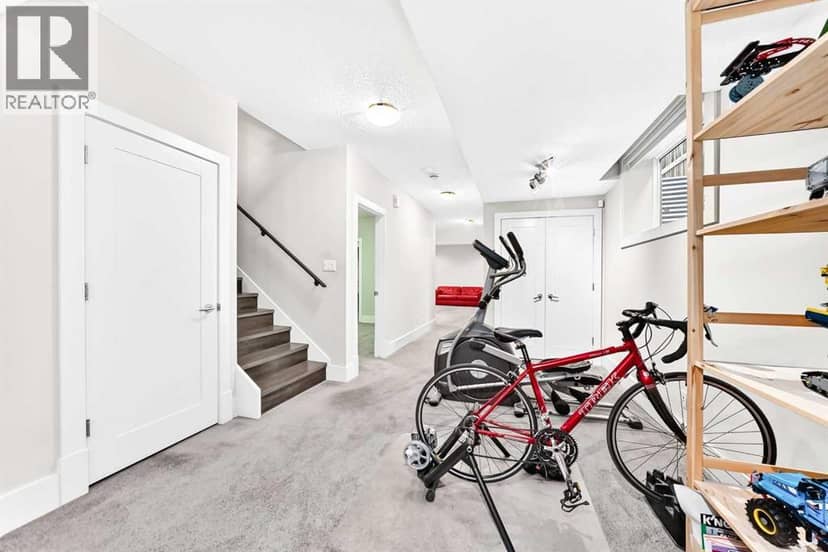2233 26 Street SW — photo 39 of 40