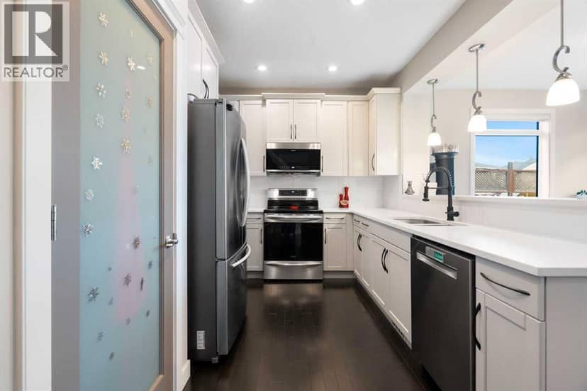 20 Evanswood Circle NW, Calgary, photo 6