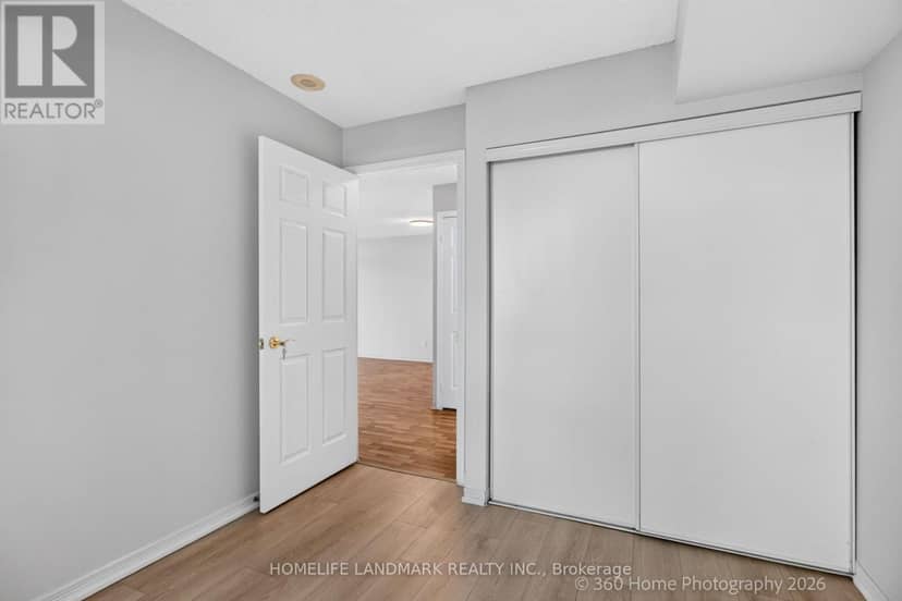 308 - 5508 Yonge Street NE — photo 15 of 40