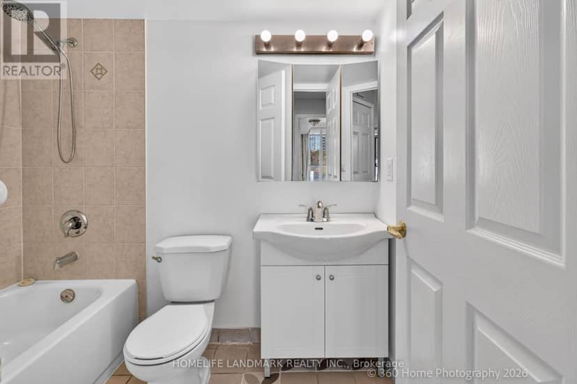 308 - 5508 Yonge Street NE — photo 12 of 40
