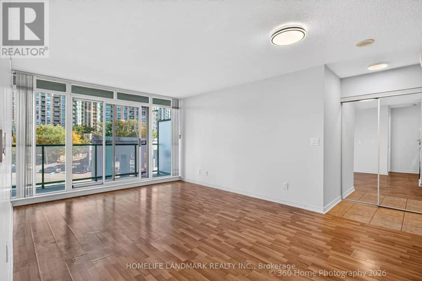308 - 5508 Yonge Street NE — photo 17 of 40