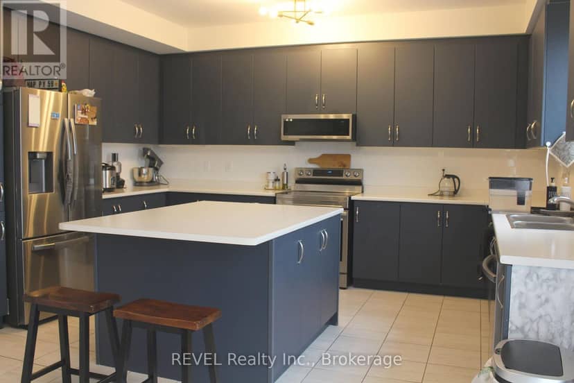 58 Oriole Crescent — photo 21 of 39
