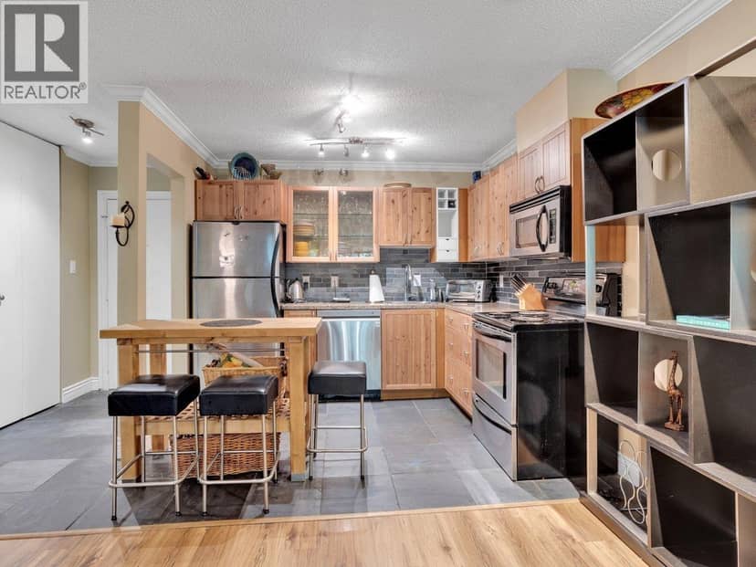 303 1234 Pendrell Street, Vancouver, photo 6