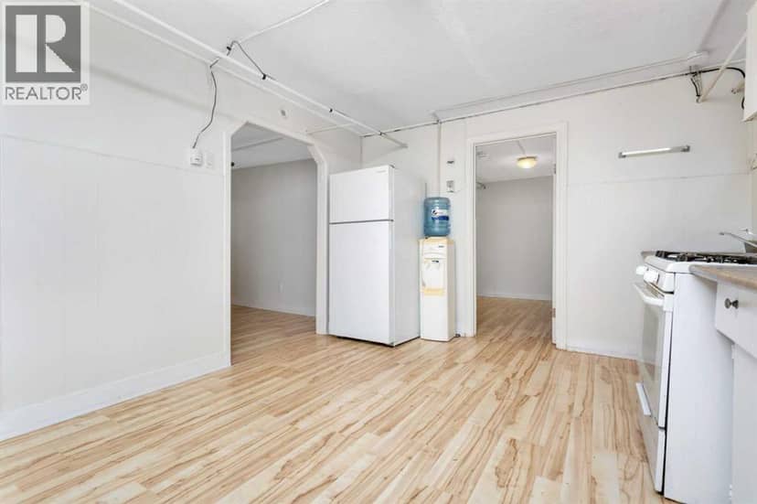 5020 51 Street — photo 23 of 40
