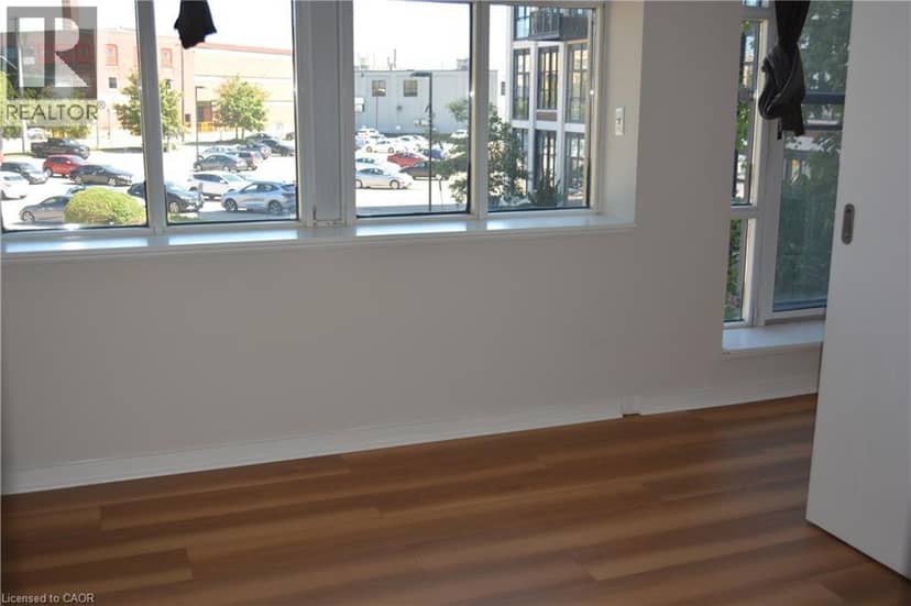410 KING Street W Unit# 203 — photo 9 of 13