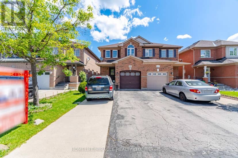 45 Ridgefield Court, Brampton, photo 3