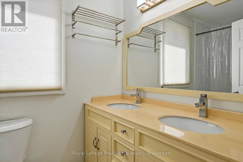 1316 Scollard Drive — photo 37 of 40