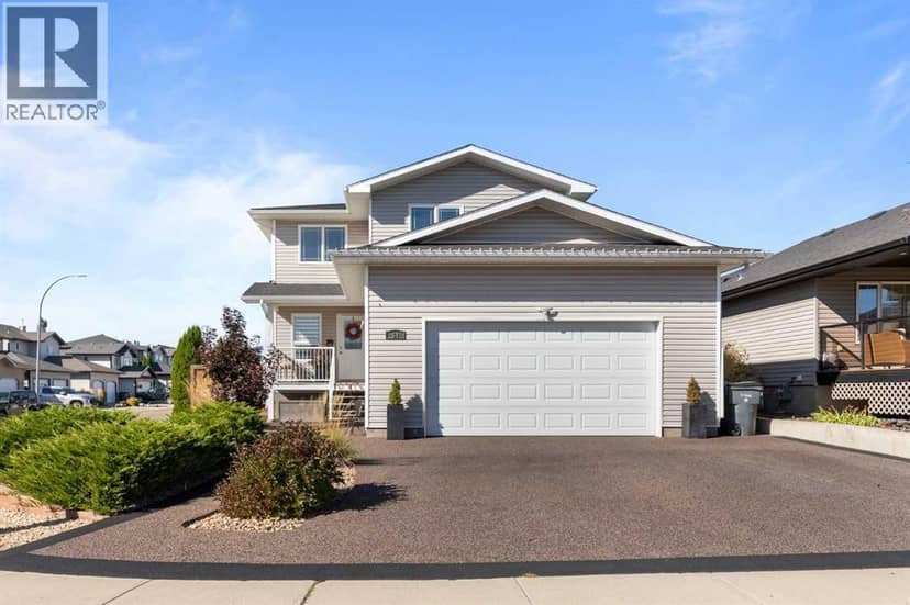 54 Vista Close SE, Medicine Hat