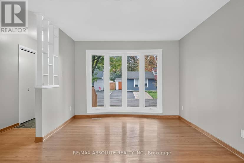 2166 Monson Crescent — photo 12 of 34