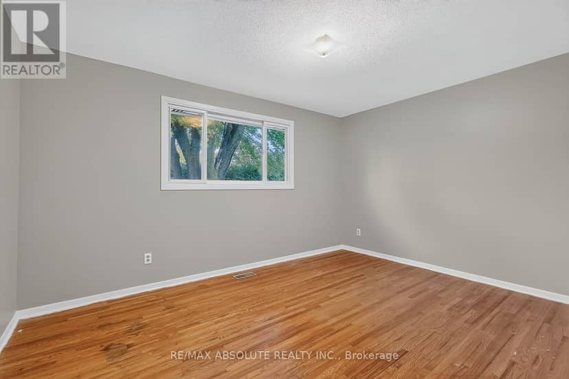 2166 Monson Crescent — photo 22 of 34
