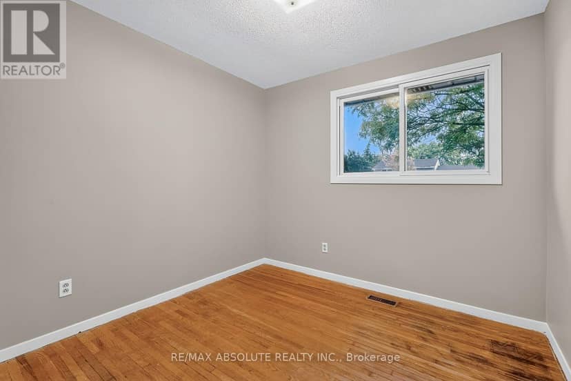 2166 Monson Crescent — photo 26 of 34