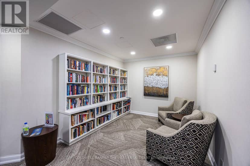PH22 - 32 Clarissa Drive — photo 33 of 40