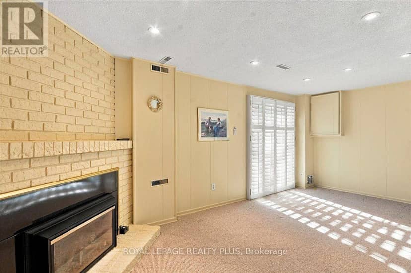 4 - 1951 Rathburn Road E — photo 32 of 40