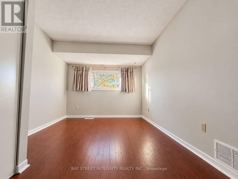 29 - 1580 Lancaster Drive — photo 19 of 29