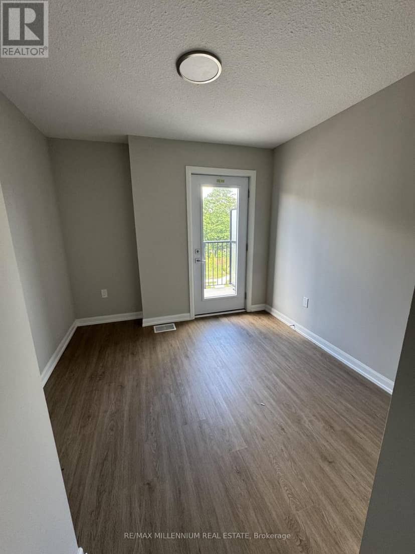 214 - 708 Woolwich Street — photo 14 of 21