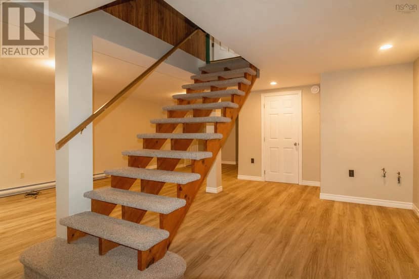273 Highway 1 — photo 17 of 23