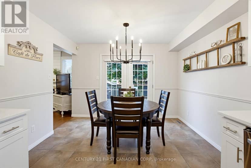 10 Exmouth Drive — photo 16 of 37