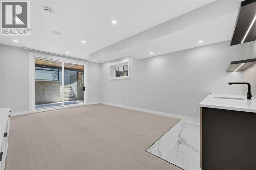 924 33A Street NW — photo 35 of 40