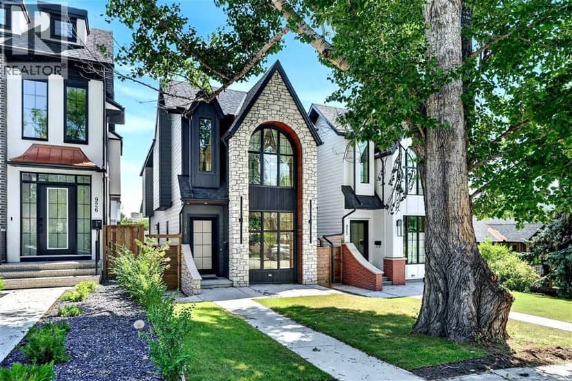 924 33A Street NW, Calgary
