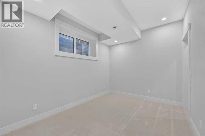 924 33A Street NW — photo 31 of 40