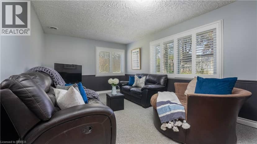 10 AARON Place — photo 16 of 19