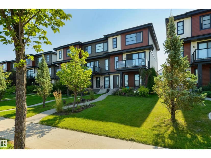 8265 Chappelle Wy SW, Edmonton, photo 2