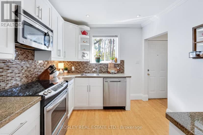97 Oakcrest Avenue — photo 14 of 40