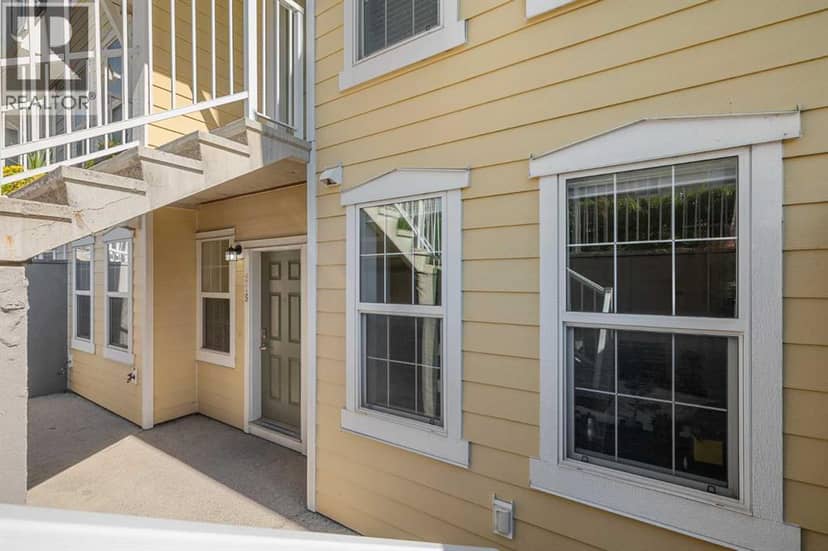 216 Mckenzie Towne Close SE, Calgary, photo 5