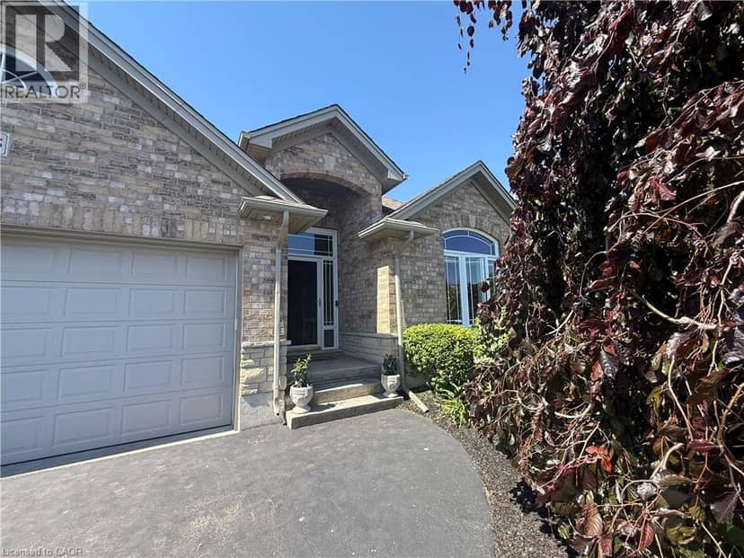 45 CARDINAL Lane, Port Dover, photo 2