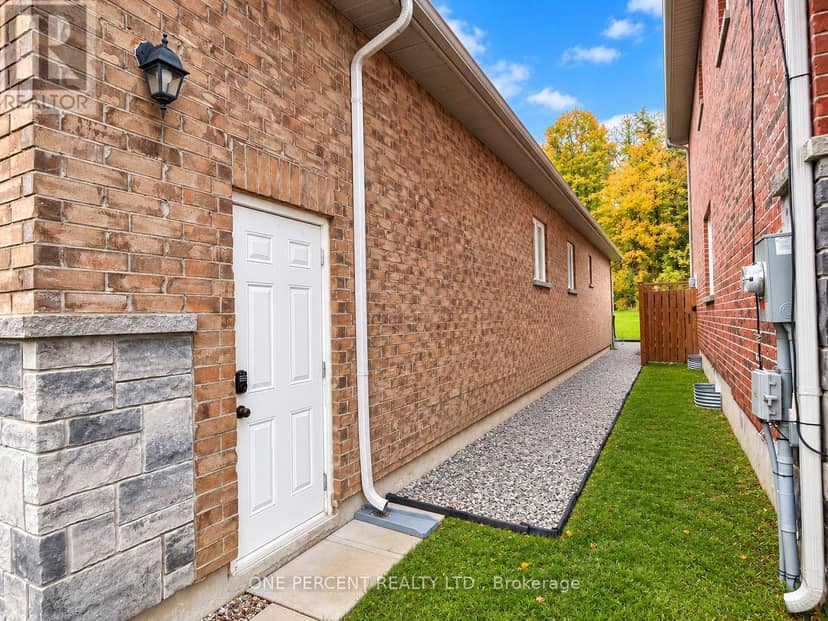 2997 Stone Ridge Boulevard — photo 29 of 40
