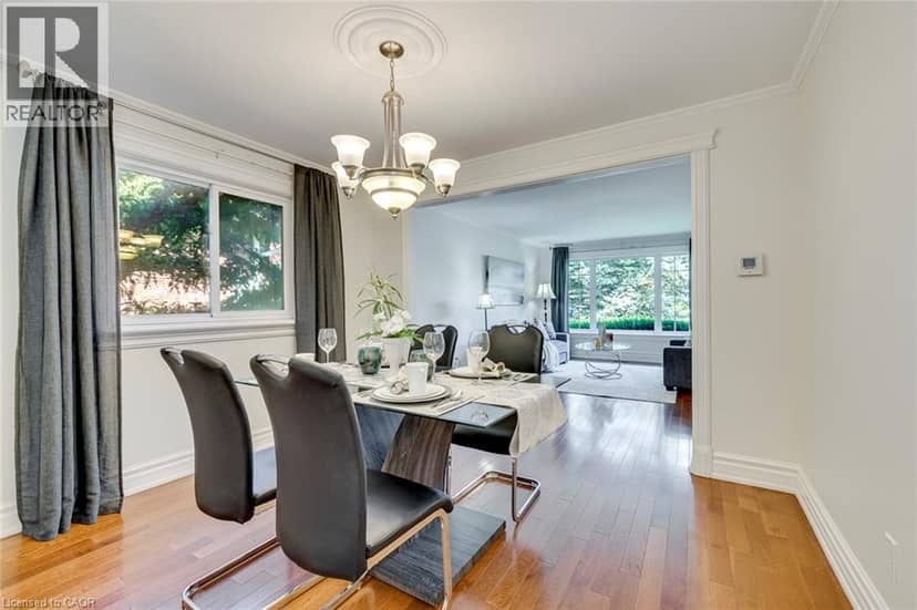 1025 VANIER Drive — photo 8 of 40