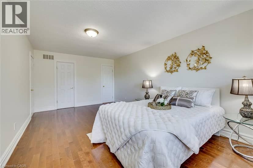 1025 VANIER Drive — photo 24 of 40