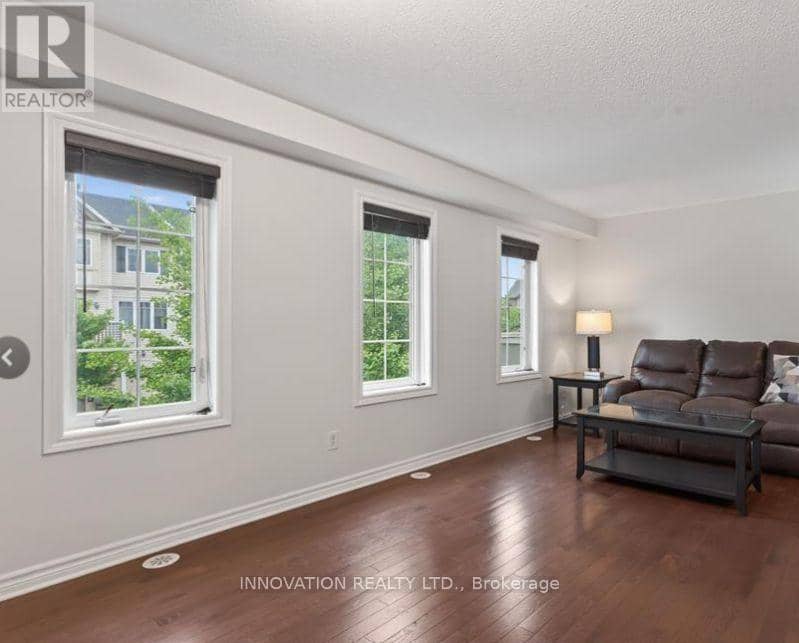 2043 Madrid Avenue — photo 15 of 36