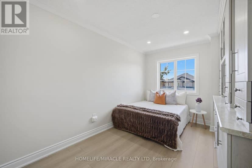 33 Ridgefield Court — photo 26 of 40