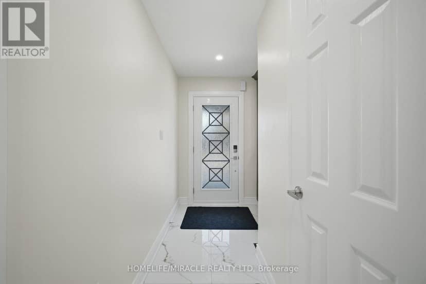 33 Ridgefield Court, Brampton, photo 5