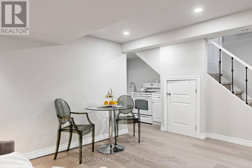 177 Vauxhall Drive — photo 28 of 33