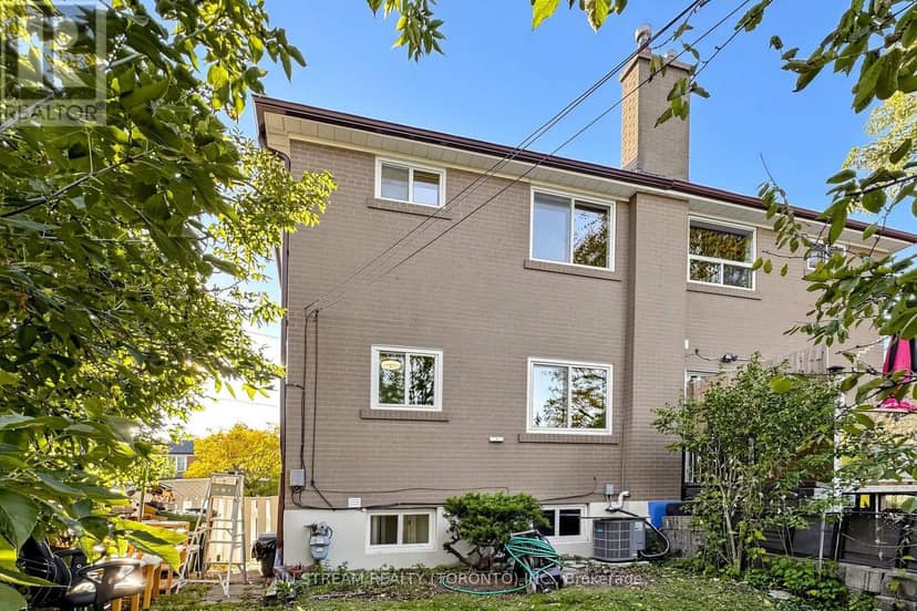 177 Vauxhall Drive — photo 32 of 33
