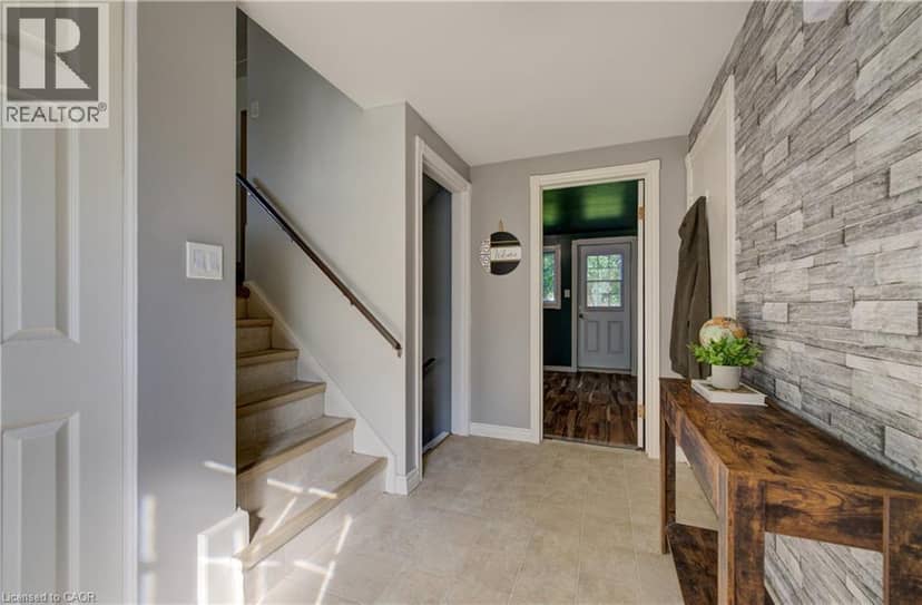 398 BOYNE Avenue — photo 11 of 39