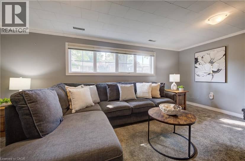 398 BOYNE Avenue — photo 9 of 39