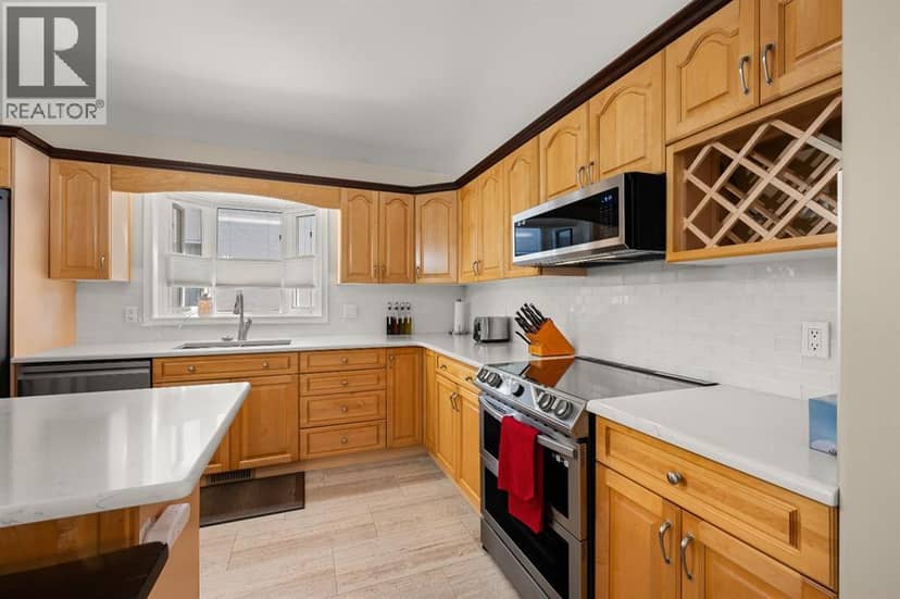 5806 23 Street — photo 11 of 40