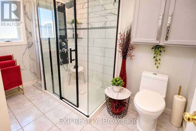 578 Telegraph Road — photo 11 of 34
