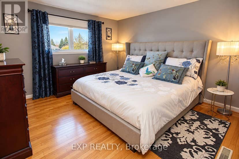 578 Telegraph Road — photo 12 of 34