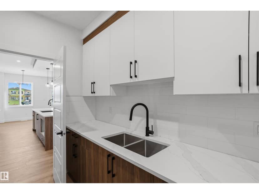 1790 Crossbill LO NW — photo 13 of 40