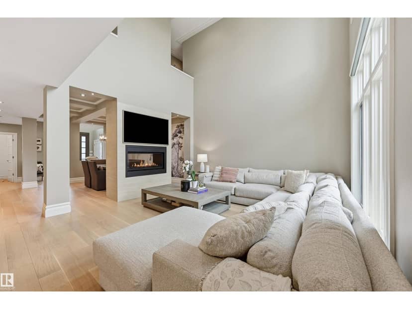 2446 Martell Cr NW — photo 11 of 40