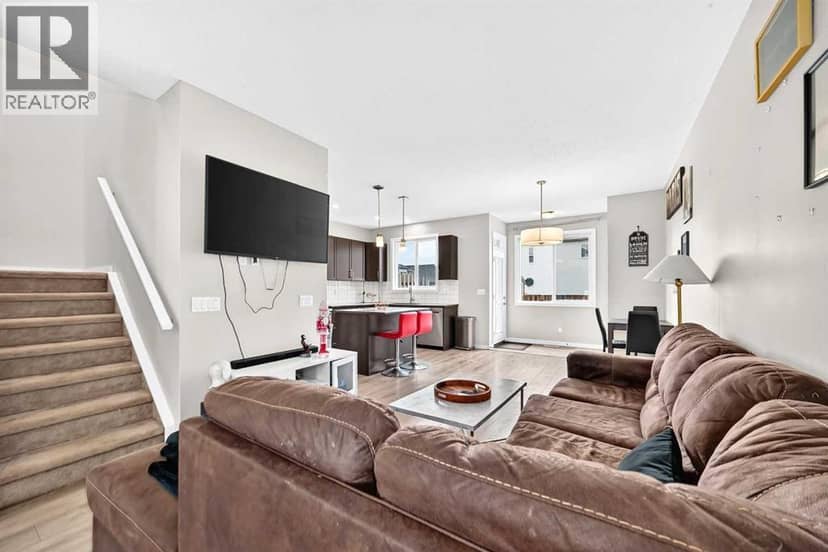 329 Seton Circle SE, Calgary, photo 4
